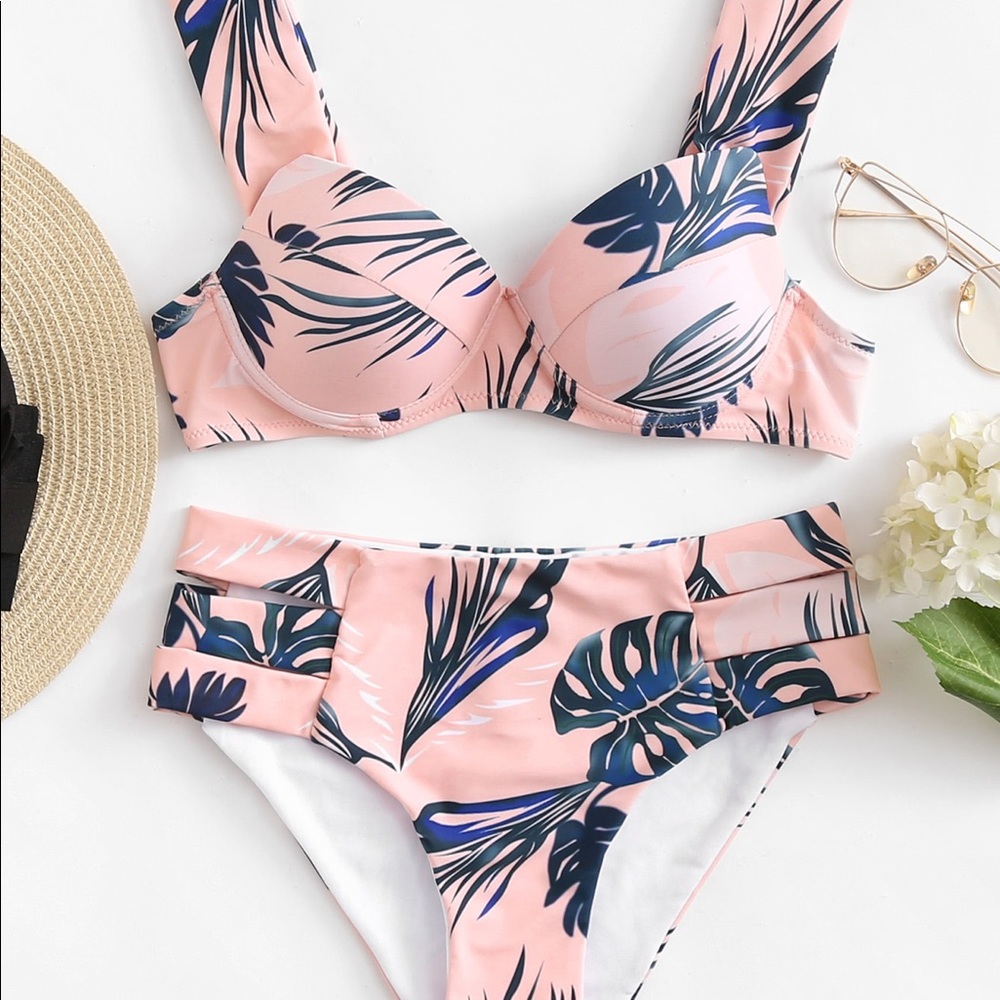đPink cup top leaves bikini bottom or topđĽ - Picture 3 of 8